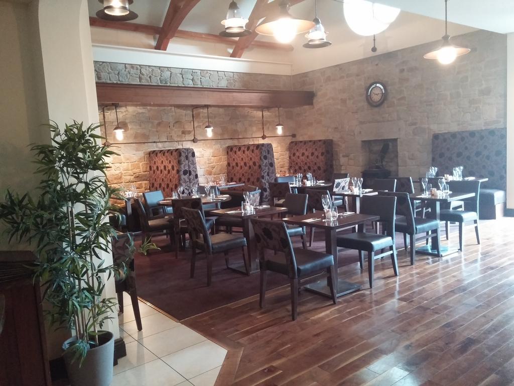 Meath Arms Country Inn Aughrim Eksteriør billede