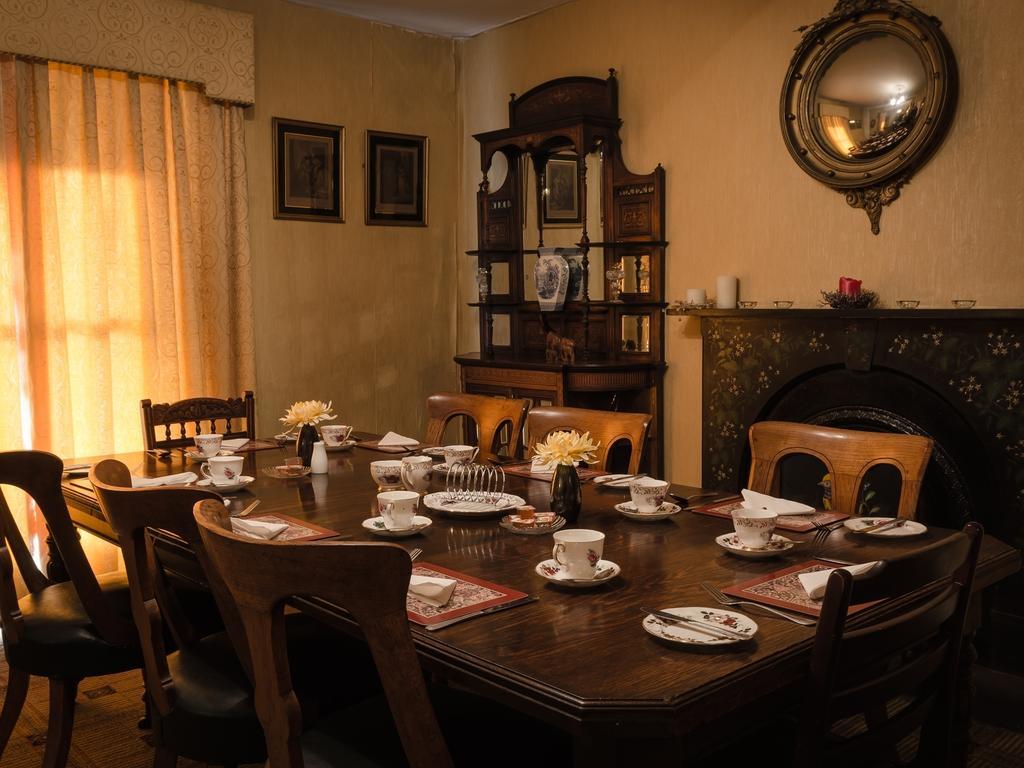 Meath Arms Country Inn Aughrim Eksteriør billede